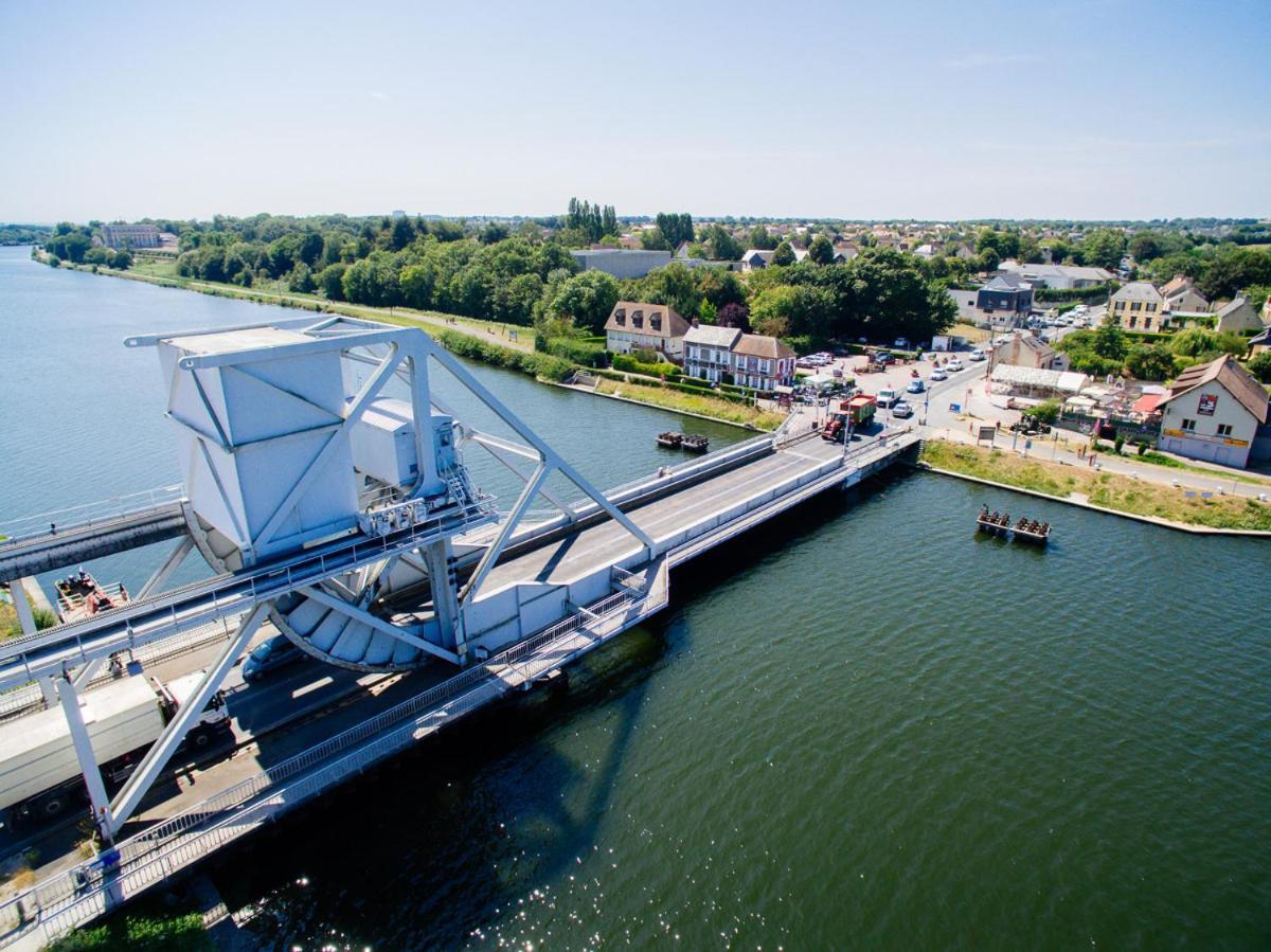 Maison Au Pegasus Bridge & Proche Plage Bénouville Extérieur photo